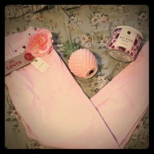 Pastel Pink Levi’s